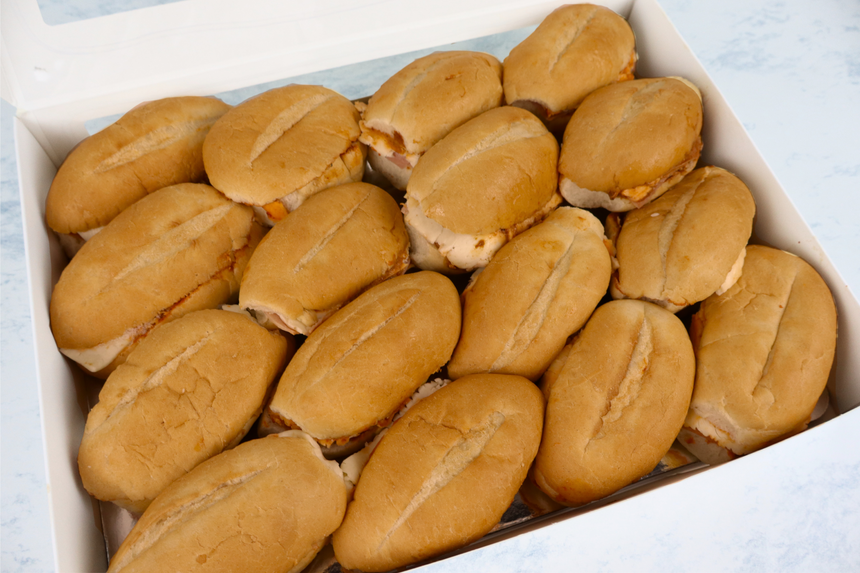 Caja con 16 Tortitas Cubanas