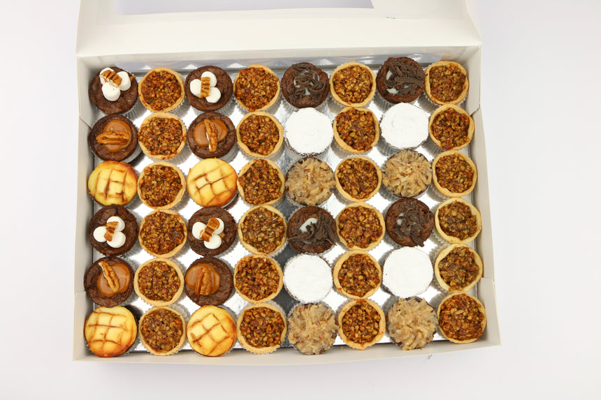Caja de Mini Brownies y Mini Pays de Nuez