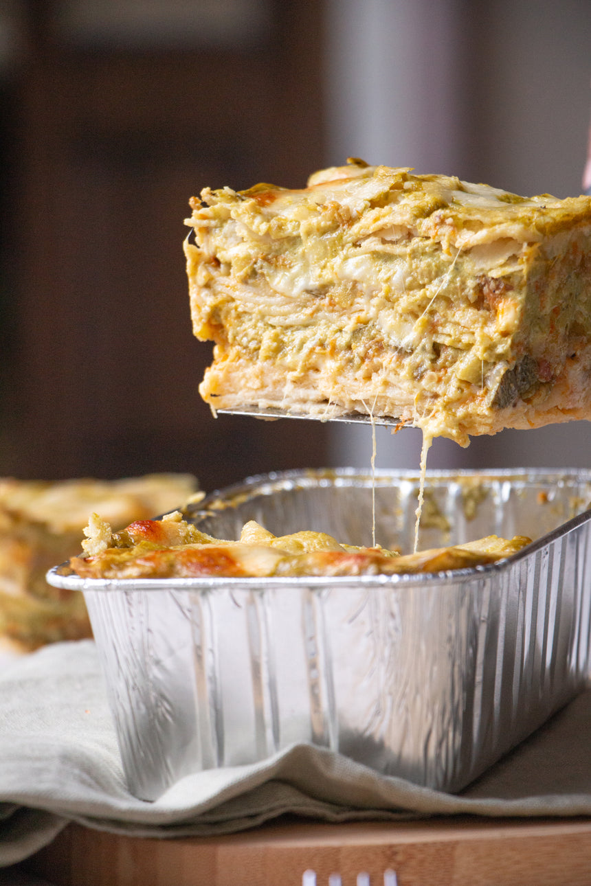 Torta Azteca de Pollo con Rajas Poblanas