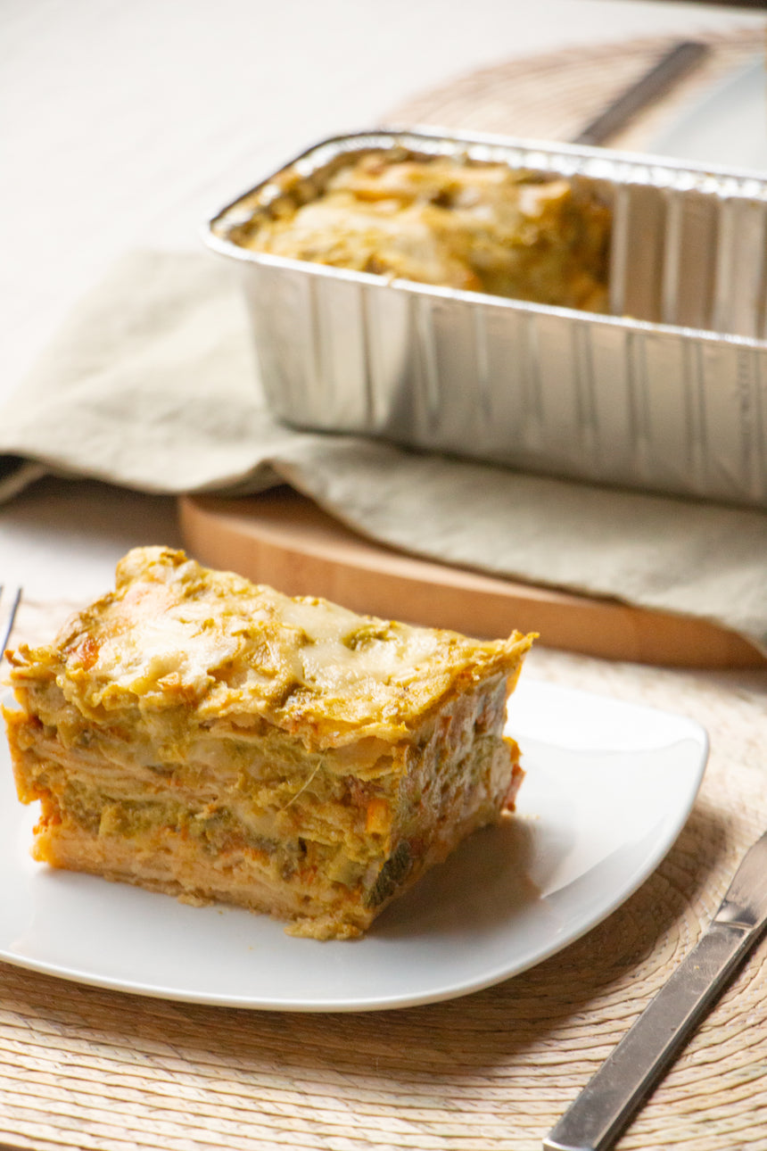 Torta Azteca de Pollo con Rajas Poblanas