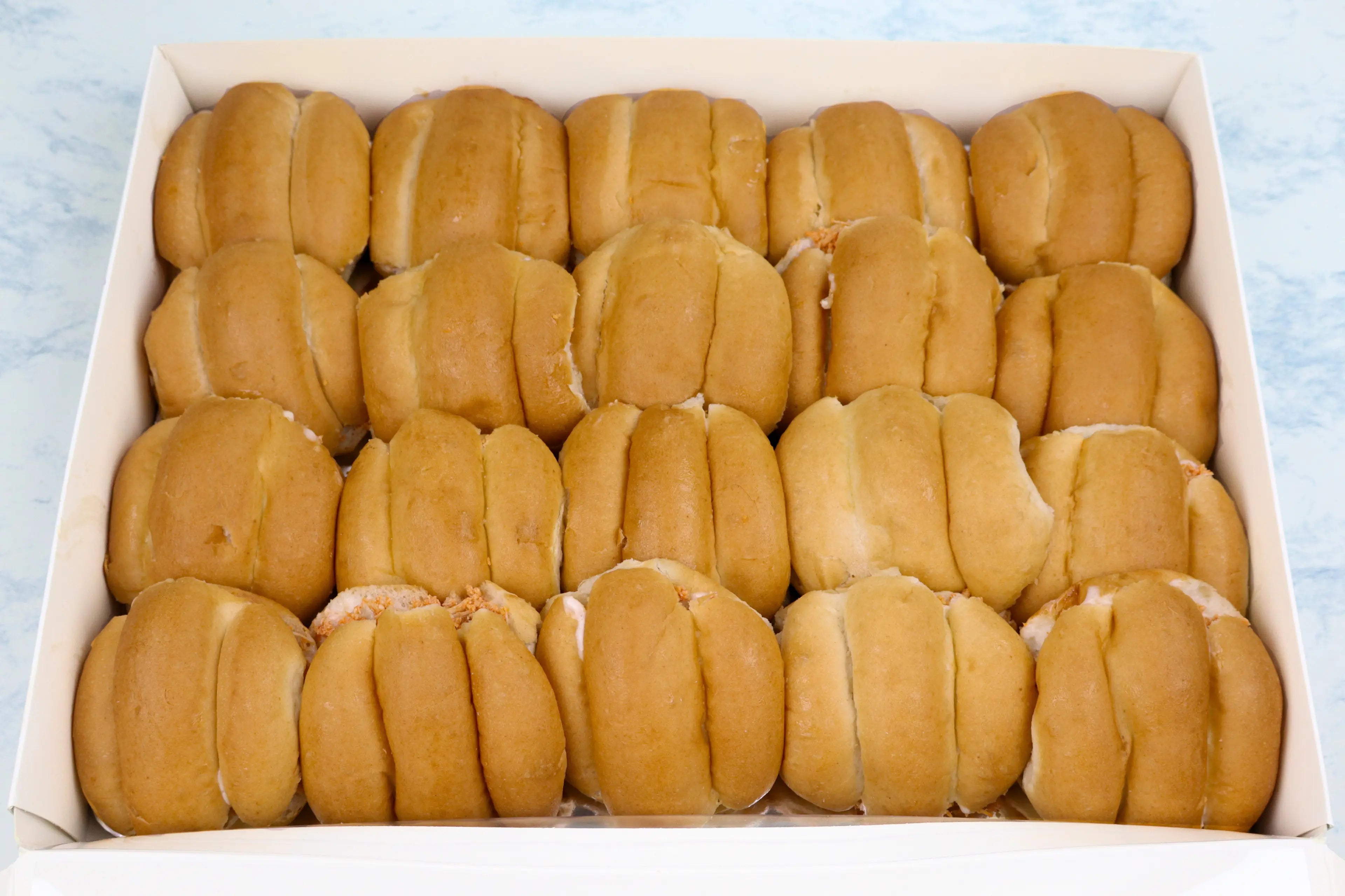 Caja con 20 Teleritas de Pollo Buffalo APETIT Catering & Store