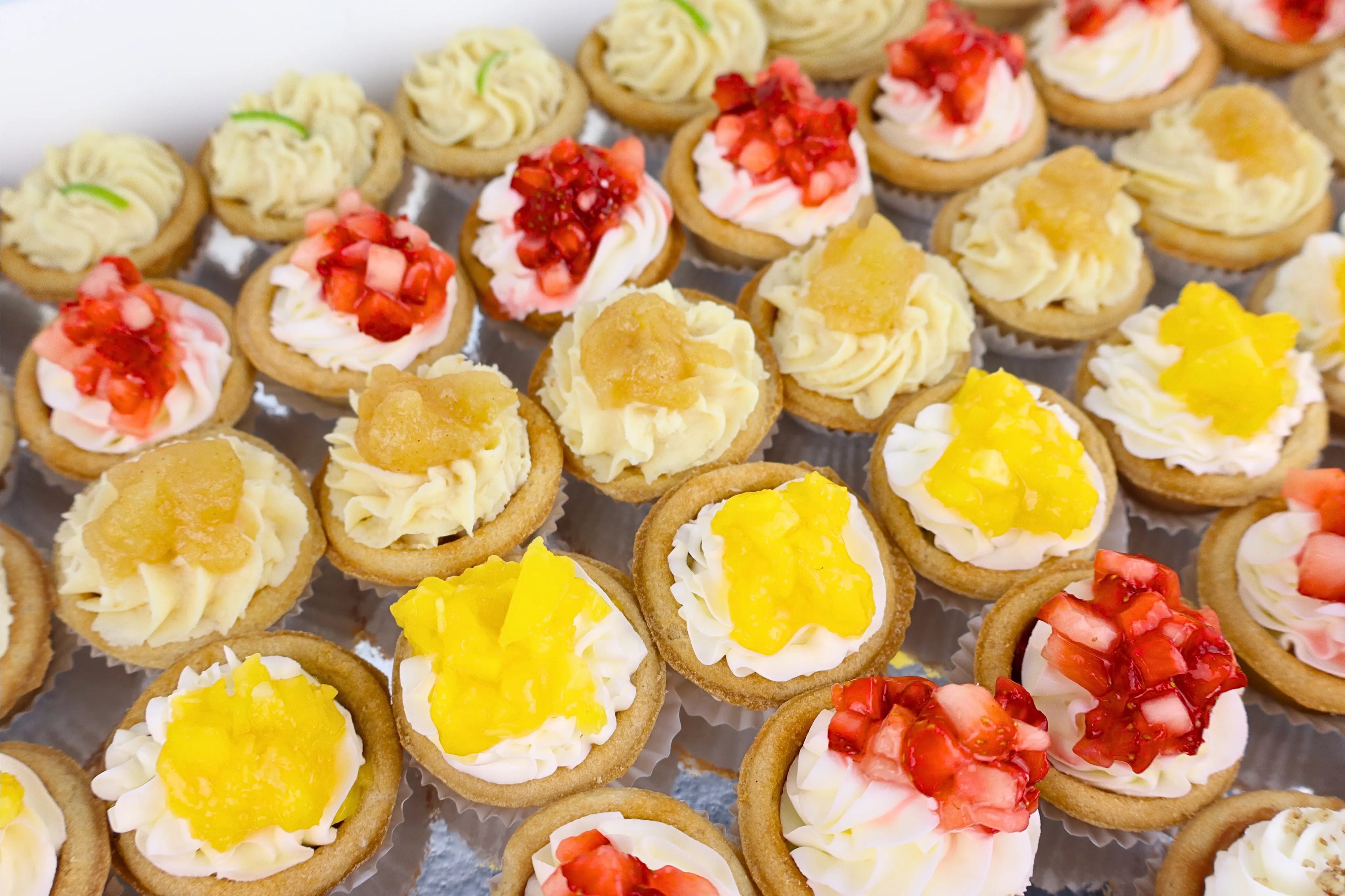 Caja con 48 Mini Pays de Fruta Regalos