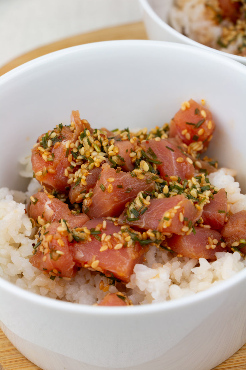 Filete de Atún con Salsa de Jengibre y Cebollín