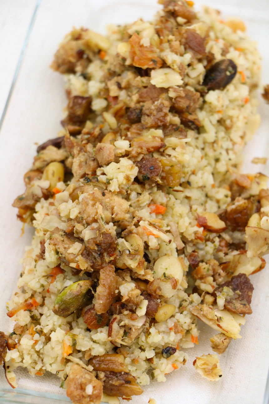 Arroz Huérfano con Piñones, Almendras y Chicharrón