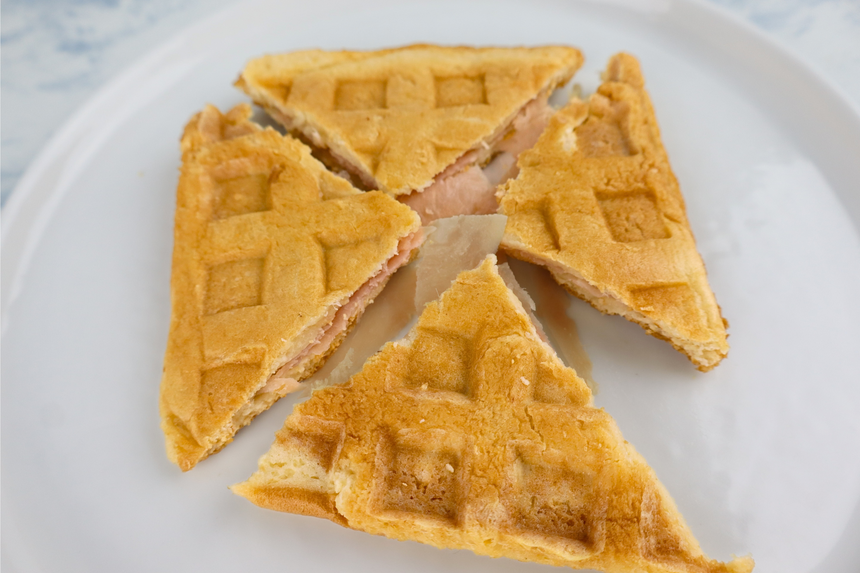 Waffle Sandwich De Pavo & Queso Manchego