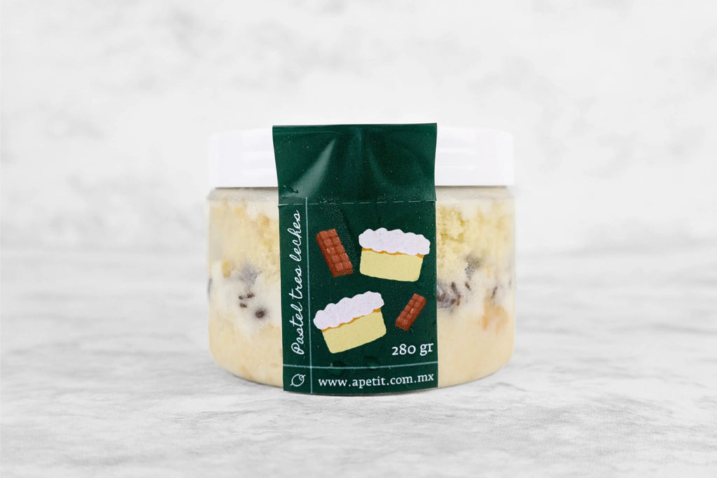 Bote Pastel Tres Leches con Chocolate