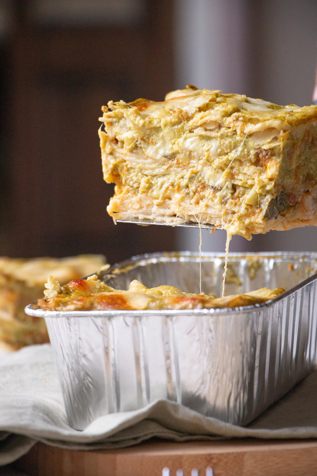 Torta Azteca de Pollo con Rajas Poblanas Congelados