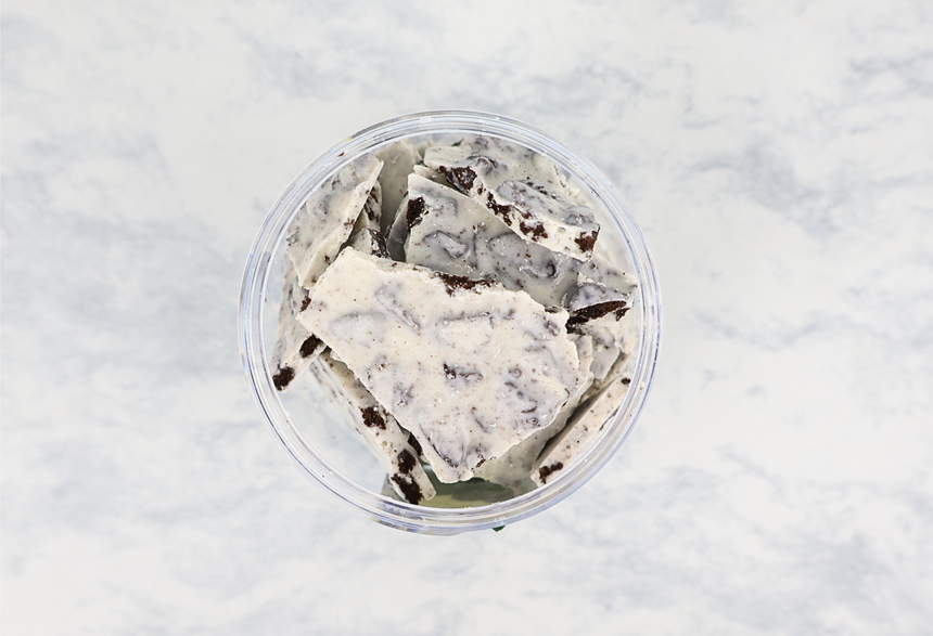 Bote de Bark de Chocolate Blanco con Oreo