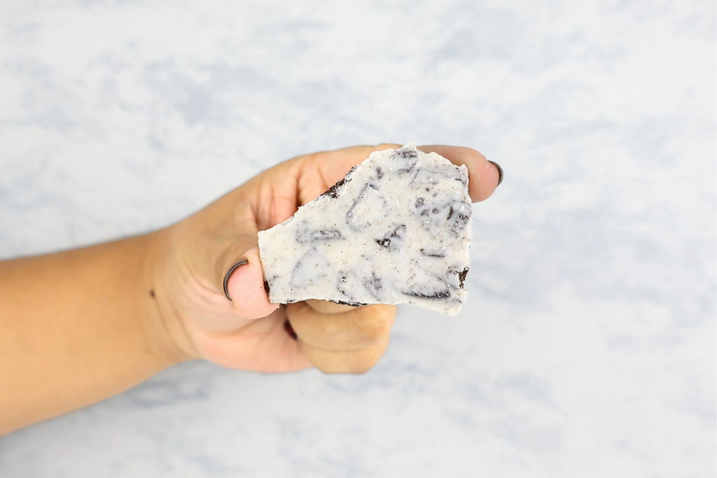 Bote de Bark de Chocolate Blanco con Oreo Bote 300gr