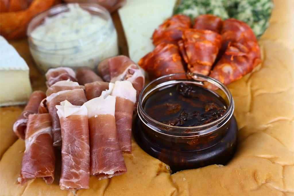 Charola de Quesos y Carnes Frías