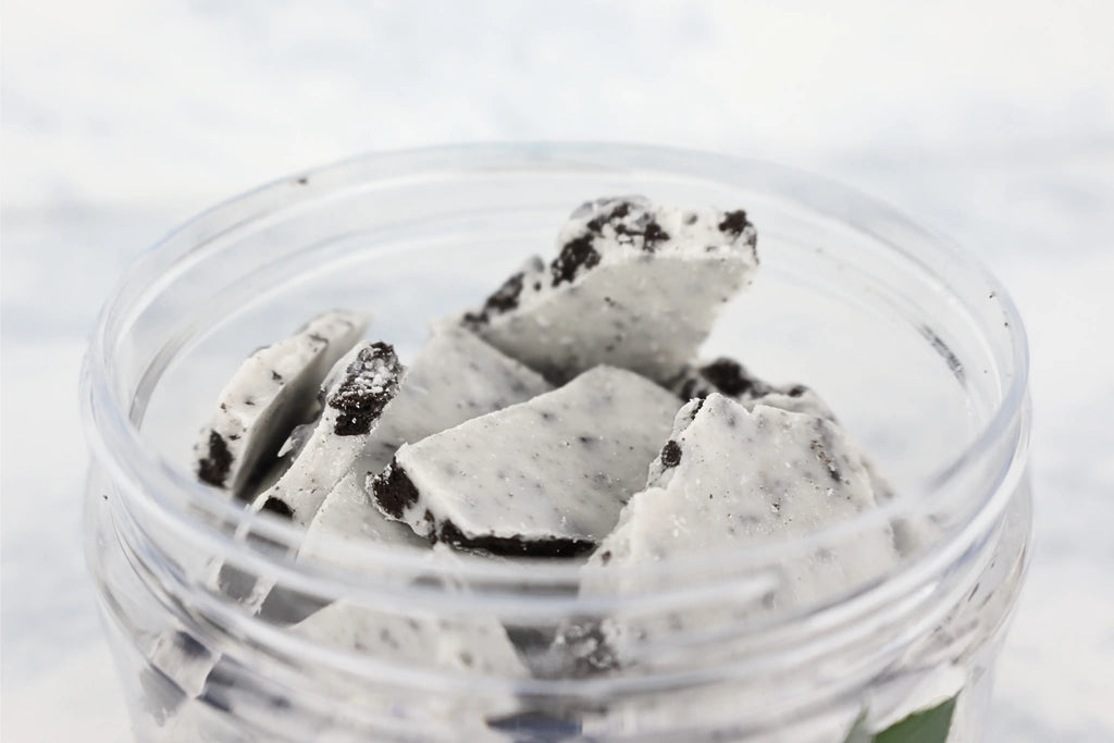 Bote de Bark de Chocolate Blanco con Oreo Bote 300gr