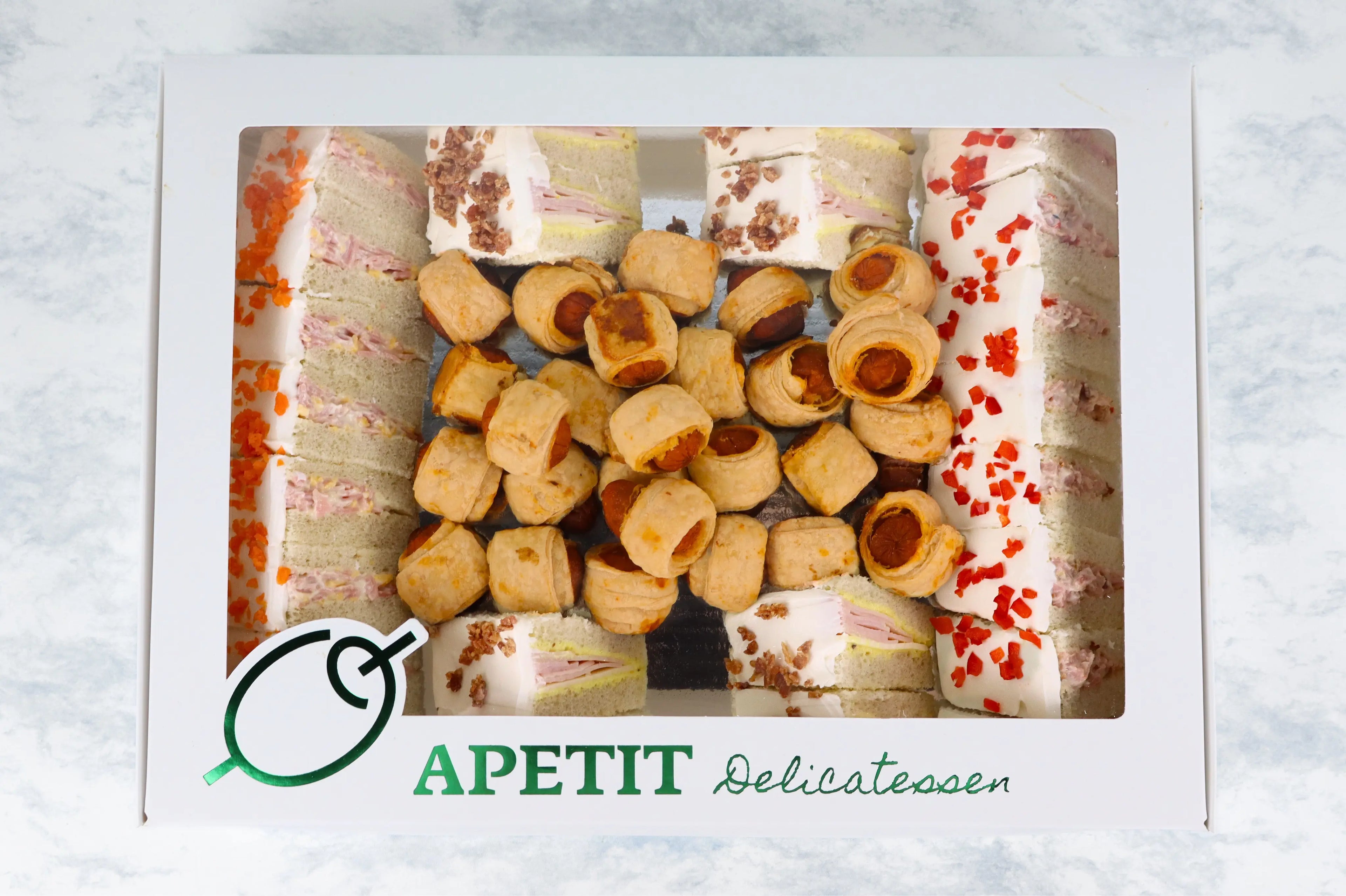 Charola de Sandwichitos de Carnes Frías y Salchichas Cocina Fria